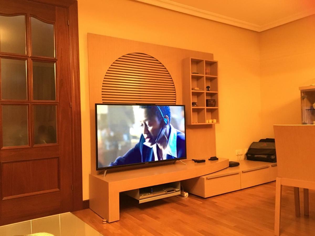 Piso Velazquez Apartment Gijon Ngoại thất bức ảnh